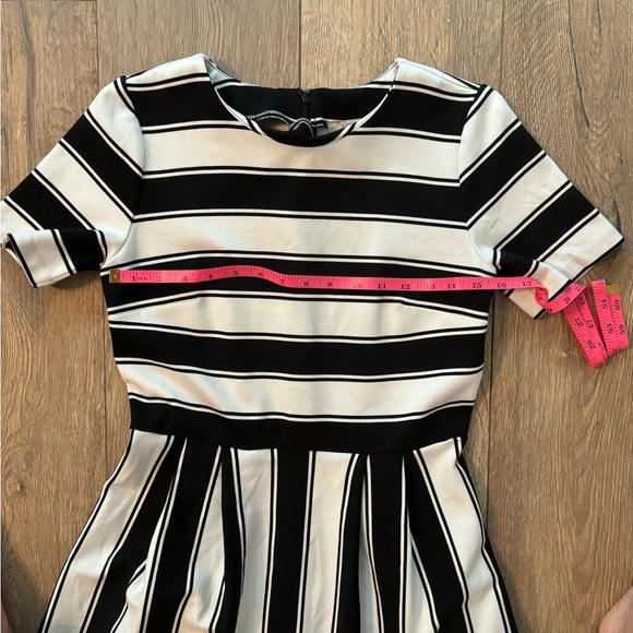 LOFT Striped Flare Black and White Dress 4P Petite Office Fit and Flare - Picture 12 of 15
